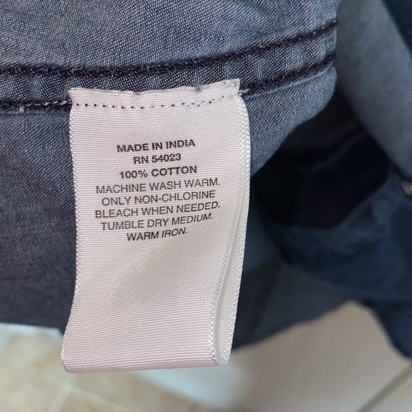 Gap Denim Women’s Western Button Down Shirt EUC - Picture 8 of 10